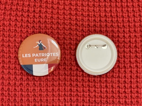 Lot de 8 Badges "Les Patriotes Eure"