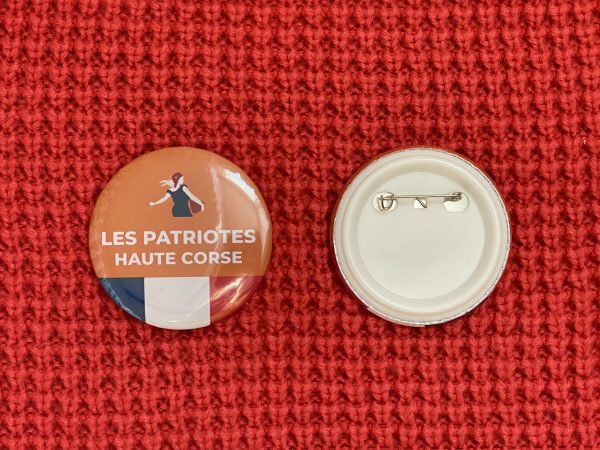 Lot de 8 Badges "Les Patriotes Haute Corse"