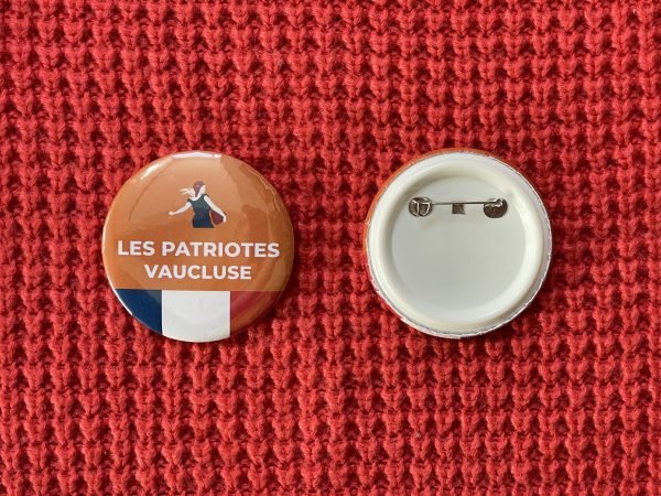 Lot de 8 Badges "Les Patriotes Vaucluse"